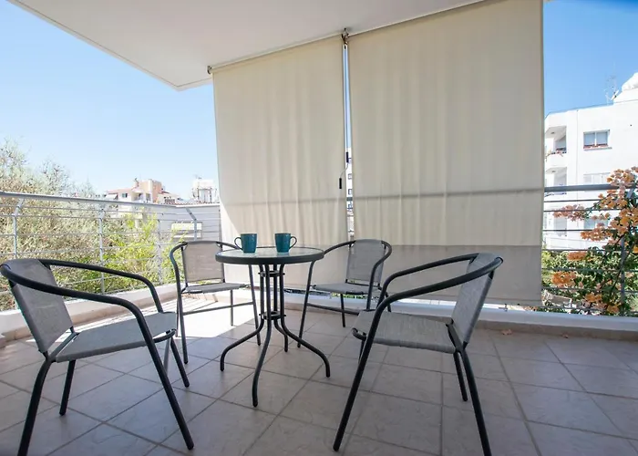 Glabur - The Master Atelier - City, Free Parking & Wifi, Welcomes You!!! Apartment