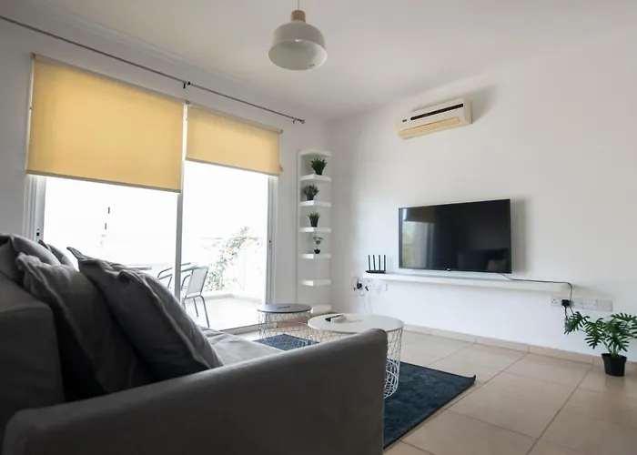 Apartment Glabur - The Master Atelier - City, Free Parking & Wifi, Welcomes You!!!